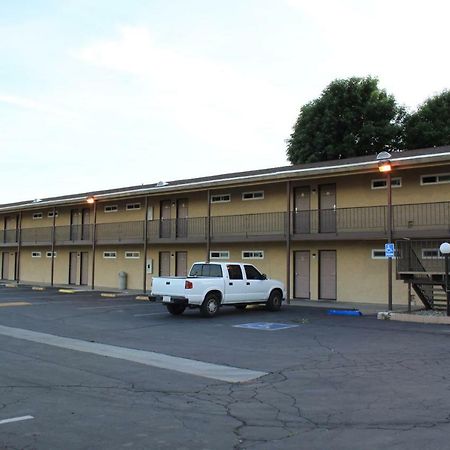 Menifee Inn Екстериор снимка