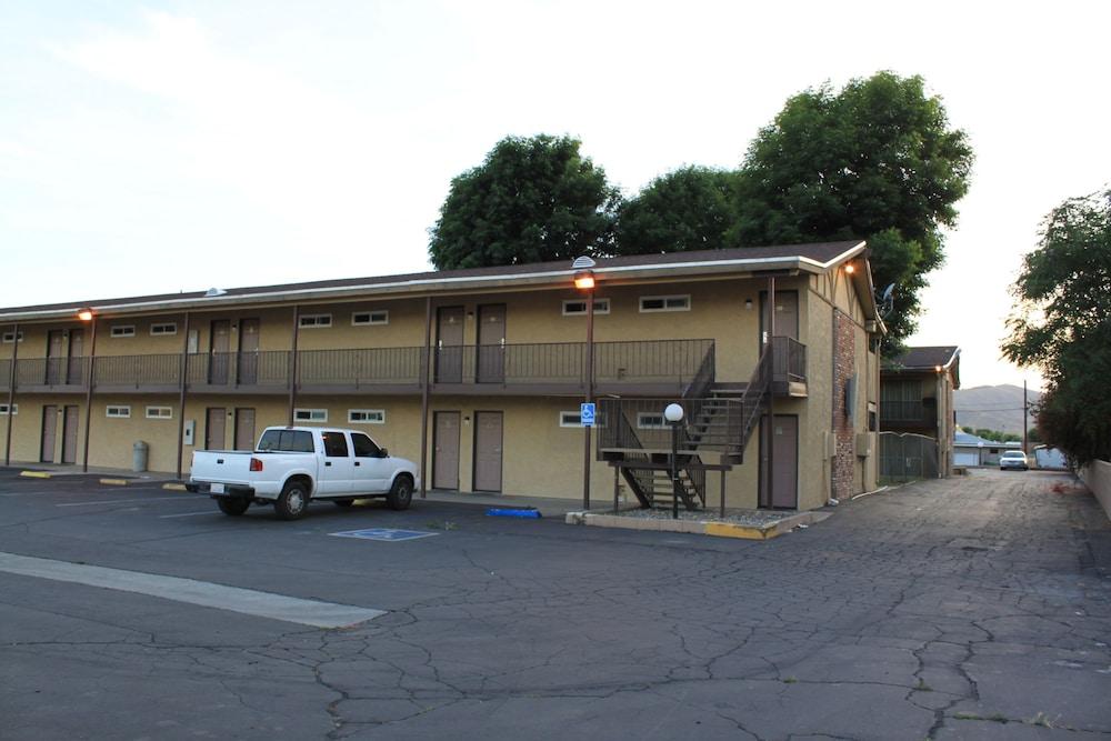 Menifee Inn Екстериор снимка
