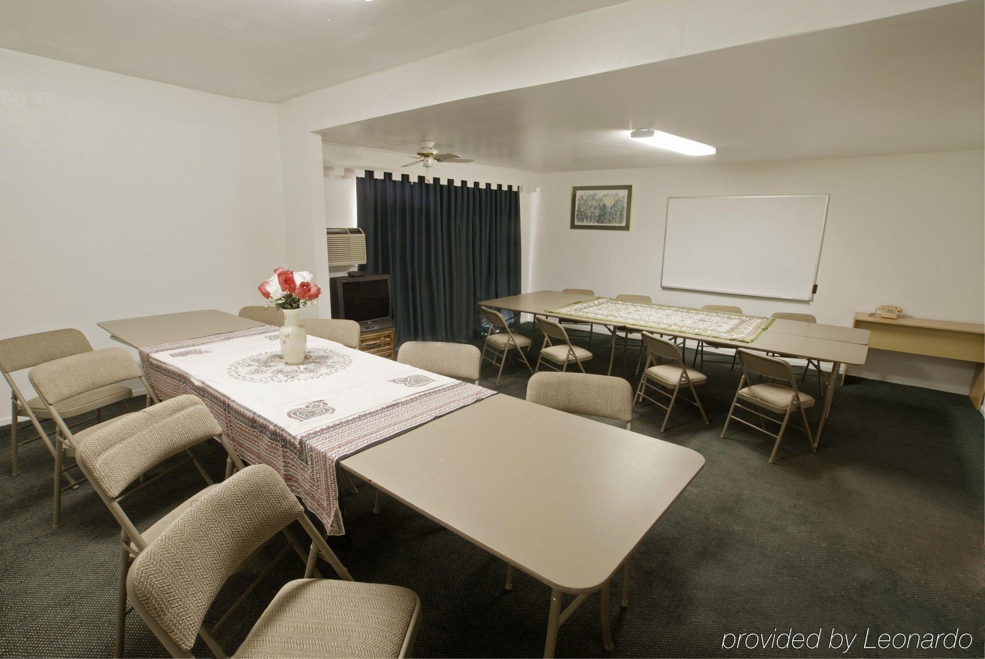 Menifee Inn Съоръжения снимка