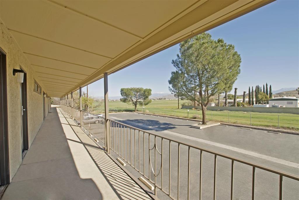 Menifee Inn Екстериор снимка