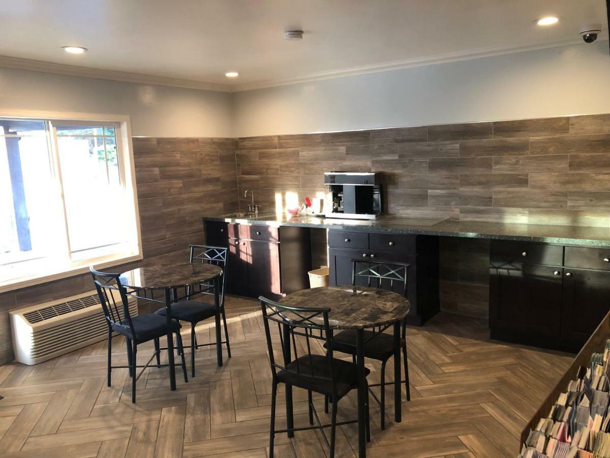 Menifee Inn Екстериор снимка